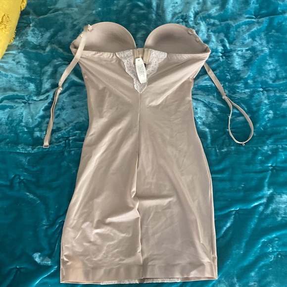 VS convertible shaping slip 34B, with tags! - Picture 2 of 4